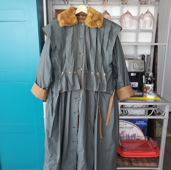 VINTAGE Hilary Radley all Seasons Coat with removable collar! - Picture 16 of 17